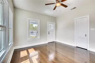 906 E 38 1/2 St, Austin, TX 78751 - Photo 22