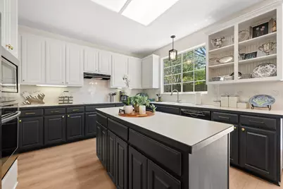 11902 Loomis Drive, Austin, TX 78738 - Photo 14