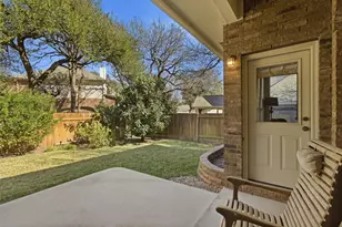 526 Victoria Dr, Cedar Park, TX 78613 - Photo 2