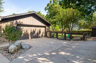 115 Wuensche, Thorndale, TX 76577 - Photo 26
