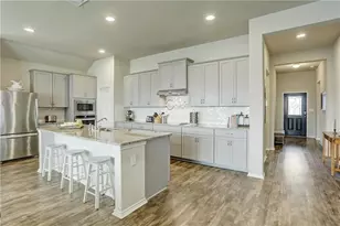111 Finley St, Hutto, TX 78634 - Photo 4