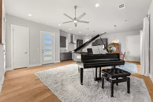 1116 Stobaugh St, Austin, TX 78757 - Photo 6