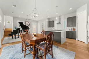 1116 Stobaugh St, Austin, TX 78757 - Photo 14