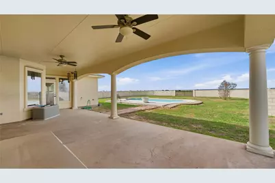 15620 Harry Lind Road, Elgin, TX 78621 - Photo 36