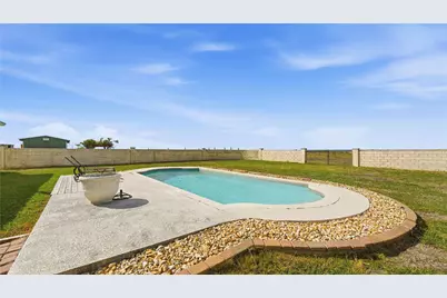 15620 Harry Lind Road, Elgin, TX 78621 - Photo 38