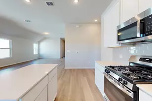 12104 Dillon Fls Dr, Austin, TX 78747 - Photo 14