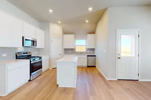 12104 Dillon Fls Dr, Austin, TX 78747 - Photo 12