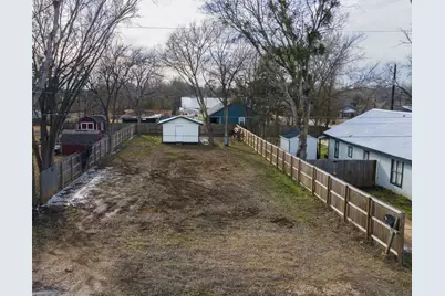529 Giddings Street, Lexington, TX 78947 - Photo 12