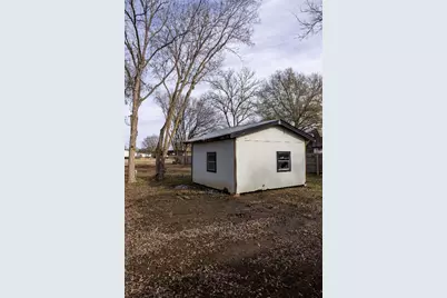 529 Giddings Street, Lexington, TX 78947 - Photo 16