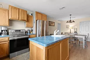 171 Split Rail Ln, Smithville, TX 78957 - Photo 8