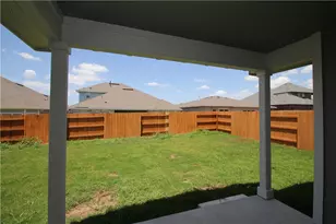 7800 Vista Mejor Dr, Austin, TX 78744 - Photo 18