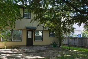 13703 Cambourne Dr, Pflugerville, TX 78660 - Photo 12