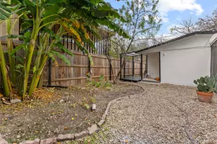 1606 S 2nd St, Austin, TX 78704 - Photo 8
