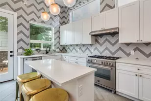 1214 Delano St, Austin, TX 78721 - Photo 6