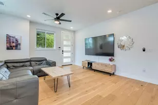 1214 Delano St, Austin, TX 78721 - Photo 4