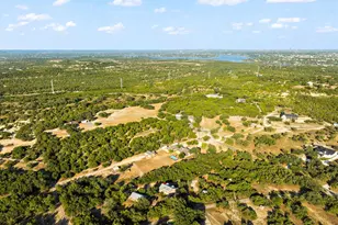 3204 Tabletop Mountain Dr, Spicewood, TX 78669 - Photo 6