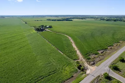 1701 County Road 424, Taylor, TX 76574 - Photo 8