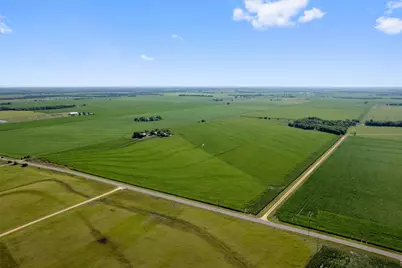 1701 County Road 424, Taylor, TX 76574 - Photo 2