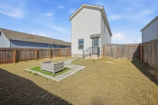 625 Marty Allen Loop, Jarrell, TX 76537 - Photo 24