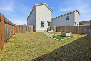 625 Marty Allen Loop, Jarrell, TX 76537 - Photo 22