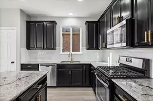 218 Lyre Leaf Dr, Buda, TX 78610 - Photo 12