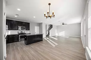 218 Lyre Leaf Dr, Buda, TX 78610 - Photo 10