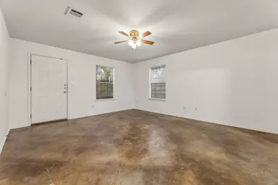 2405 E 9th Street #A, Austin, TX 78702 - Photo 6