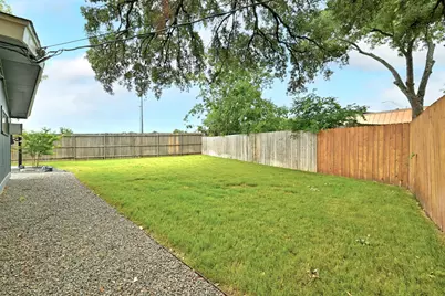 5700 Avenue G, Austin, TX 78752 - Photo 24