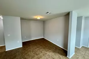 5816 Knoll Pines Pass Dr, Austin, TX 78724 - Photo 2