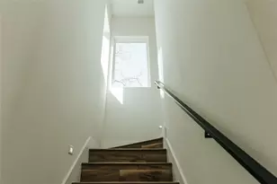 1128 Walton Ln, Austin, TX 78721 - Photo 16
