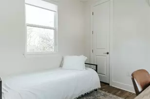 1128 Walton Ln, Austin, TX 78721 - Photo 14