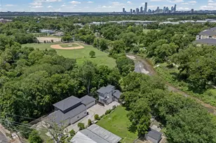 1128 Walton Ln, Austin, TX 78721 - Photo 22
