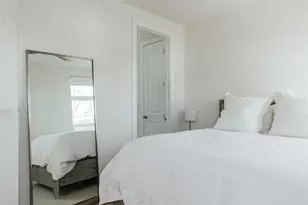 1128 Walton Ln, Austin, TX 78721 - Photo 20