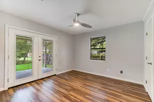 1405 Adams St, Taylor, TX 76574 - Photo 8