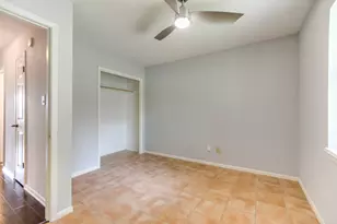 1405 Adams St, Taylor, TX 76574 - Photo 12