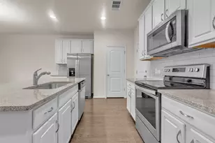 13014 Carswell St, Austin, TX 78754 - Photo 8