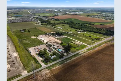 5300 County Road 100, Hutto, TX 78634 - Photo 6