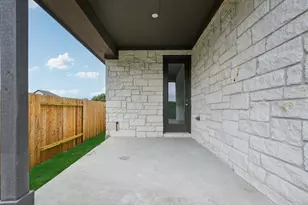 360 San Saba Dr, Buda, TX 78610 - Photo 30