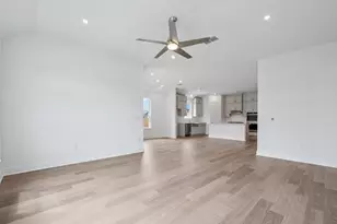 360 San Saba Dr, Buda, TX 78610 - Photo 8