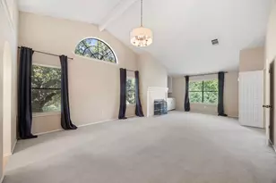 2000 Woods Cove, Round Rock, TX 78681 - Photo 24