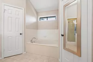 2000 Woods Cove, Round Rock, TX 78681 - Photo 28