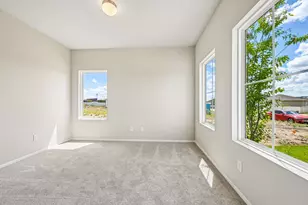 180 Lennox Dr, Kyle, TX 78640 - Photo 32