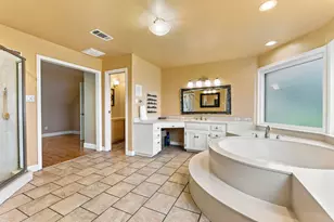 601 Winding Oak Dr, Leander, TX 78641 - Photo 14