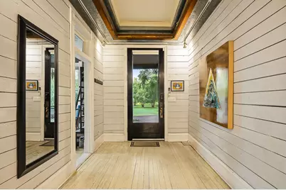 1007 E 8th Street, Austin, TX 78702 - Photo 2