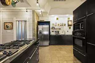 1007 E 8th St, Austin, TX 78702 - Photo 14