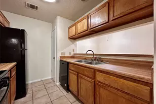 2003 Leeann Dr, Austin, TX 78758 - Photo 10