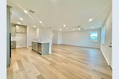 334 Young Street, Buda, TX 78610 - Photo 2