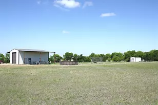 8821 County Rd 133, Burlington, TX 76519 - Photo 26