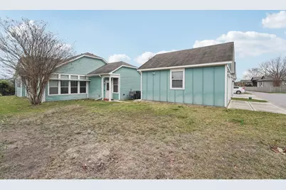 1048 Sanders, Kyle, TX 78640 - Photo 16