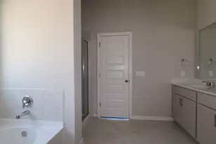 4600 Lava Is Dr, Austin, TX 78747 - Photo 12